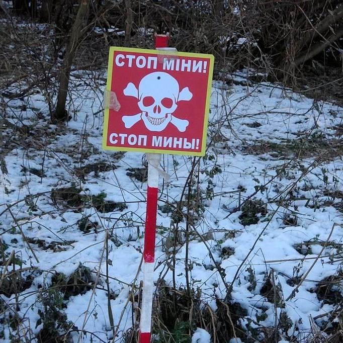 ºÃÉ«tv-funded group works to remove landmines left in Ukraine after Russian retreat